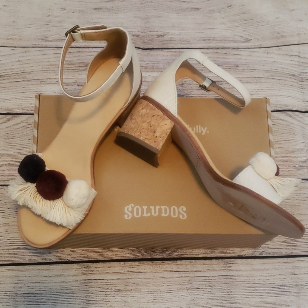 FINAL PRICE 🎉SOLUDOS CAPRI POM POM HEEL SANDAL